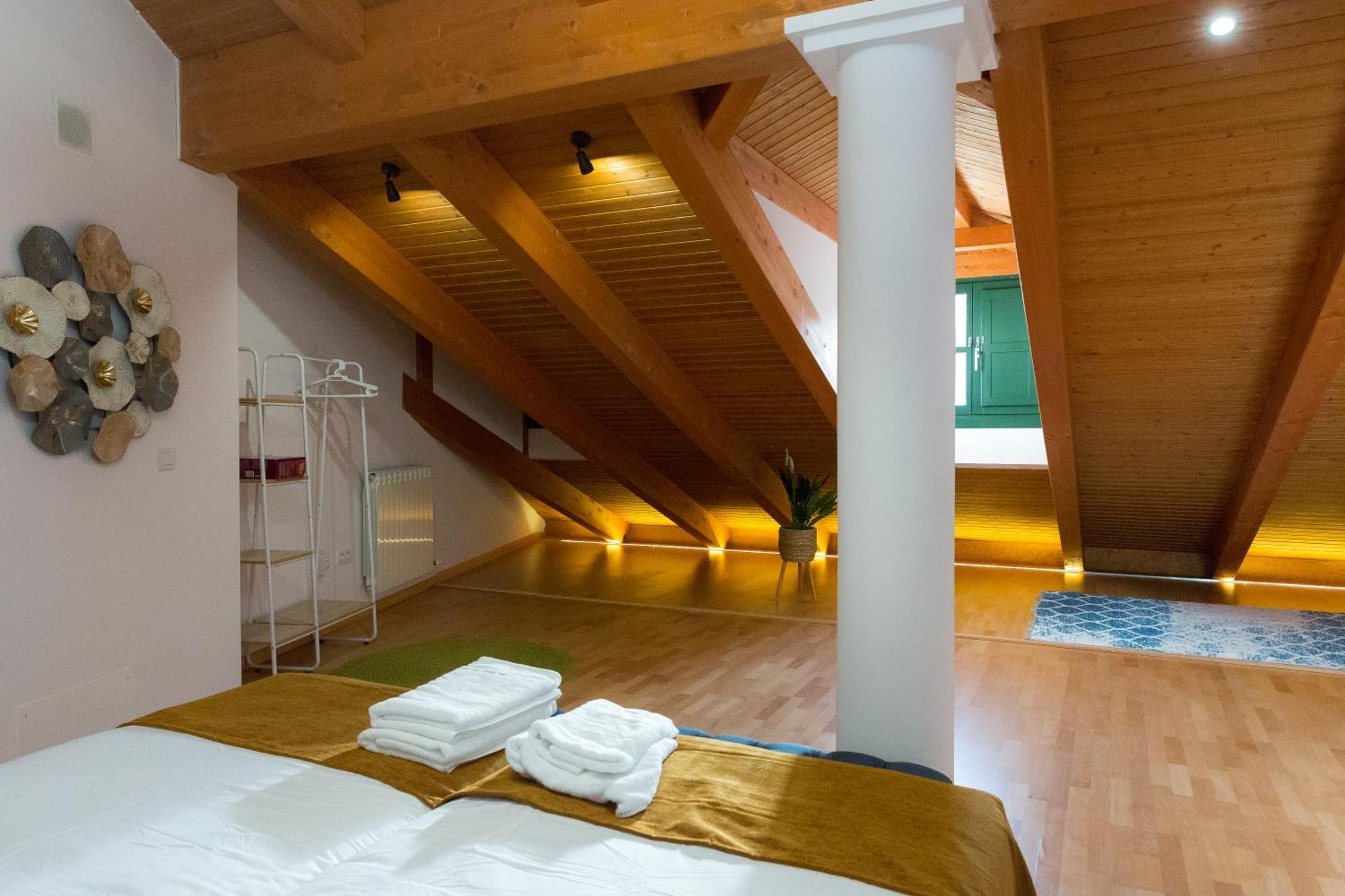 Apartamentos San Pedro Regalado Valladolid Dış mekan fotoğraf